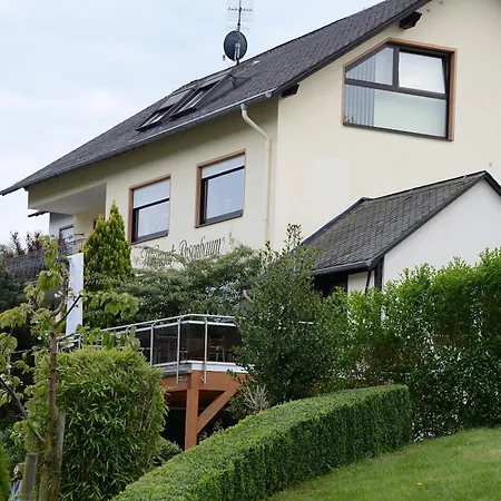 Homestay Weingut Rosenbaum *