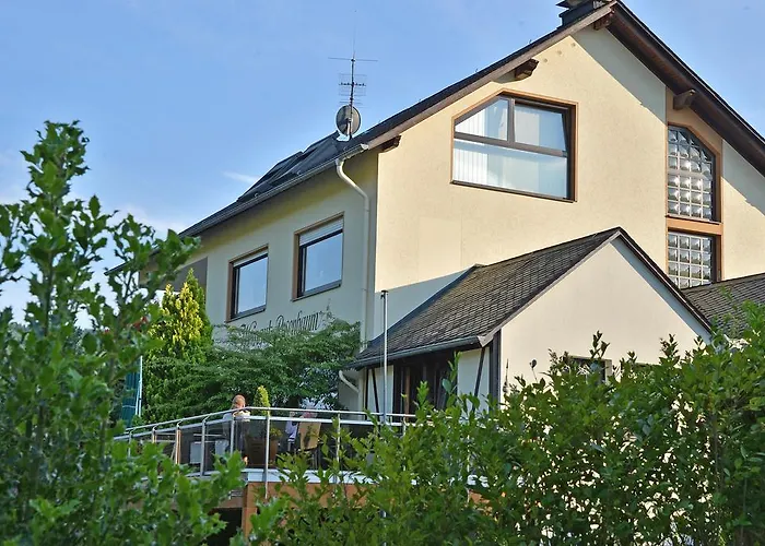 Homestay Weingut Rosenbaum Briedel